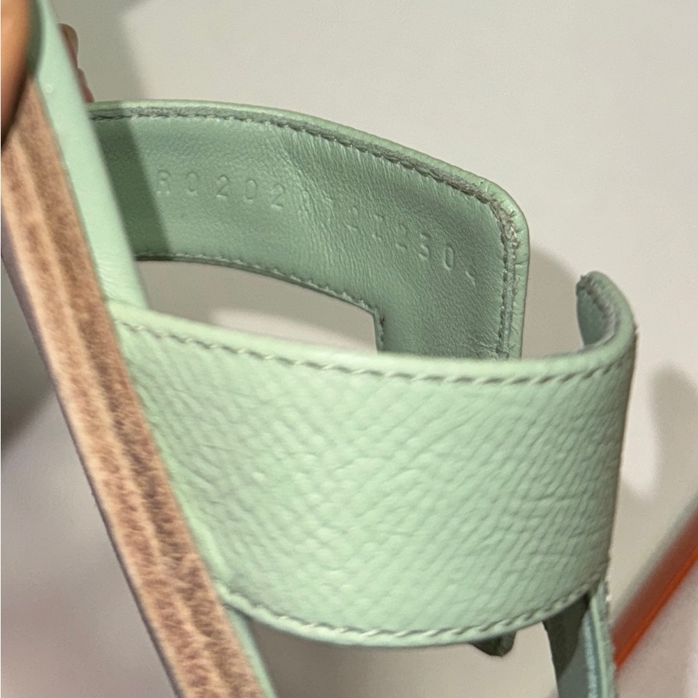 Hermes Oran Vert Jade | Size 37.5 - Picture 5 of 8